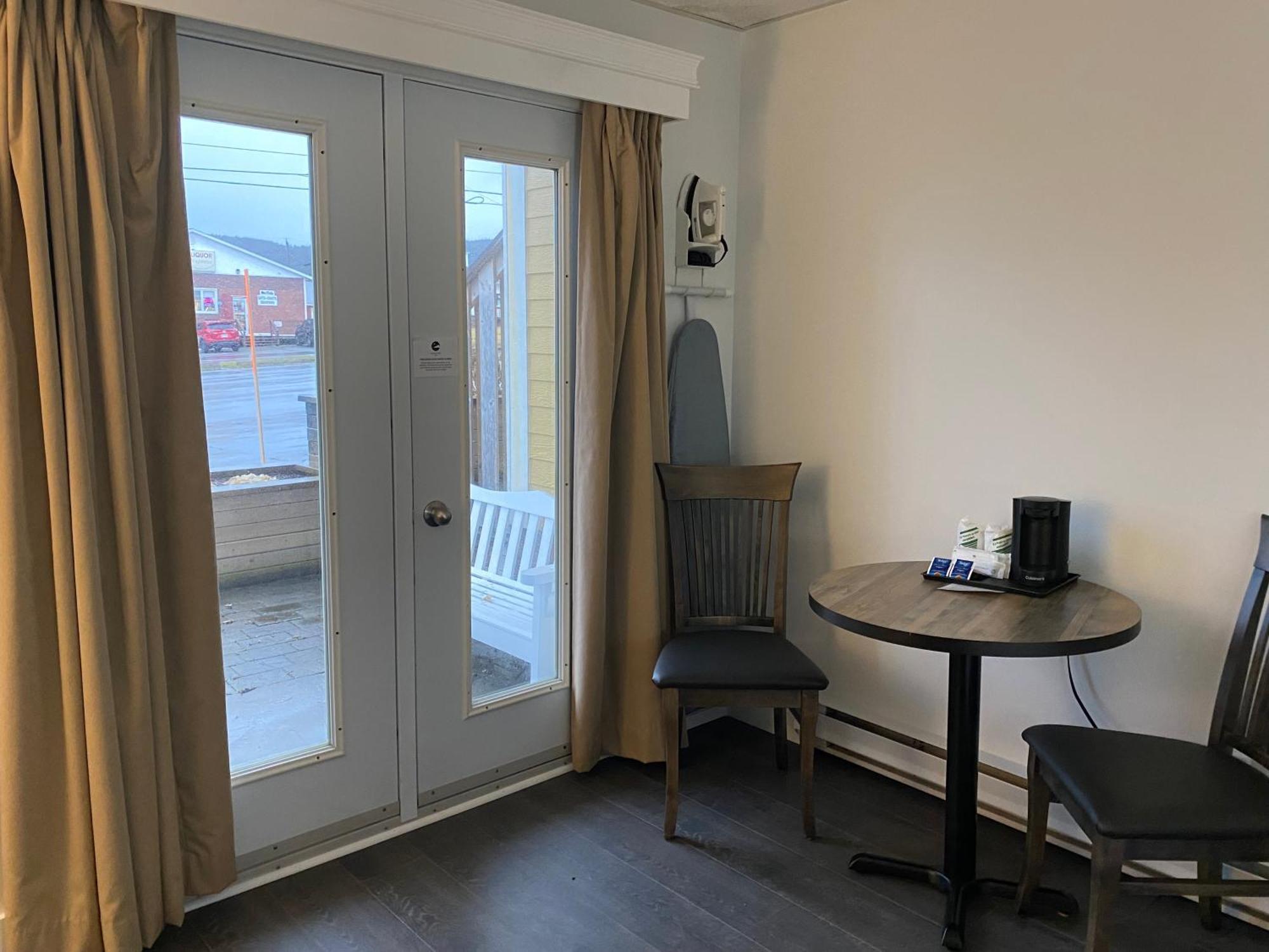Ocean View Hotel Rocky Harbour Exteriör bild